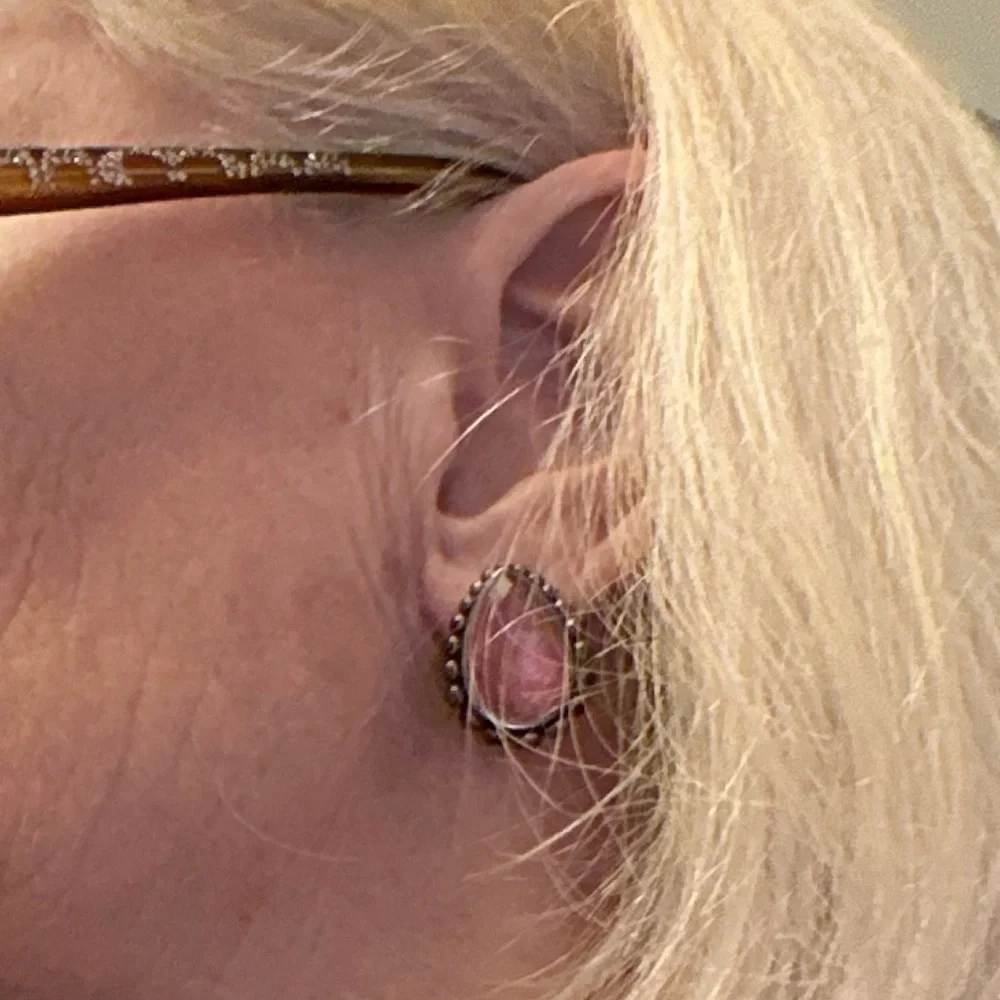 Lagos Maya rhodochrosite teardrop earrings caviar collection - Picture 3 of 8